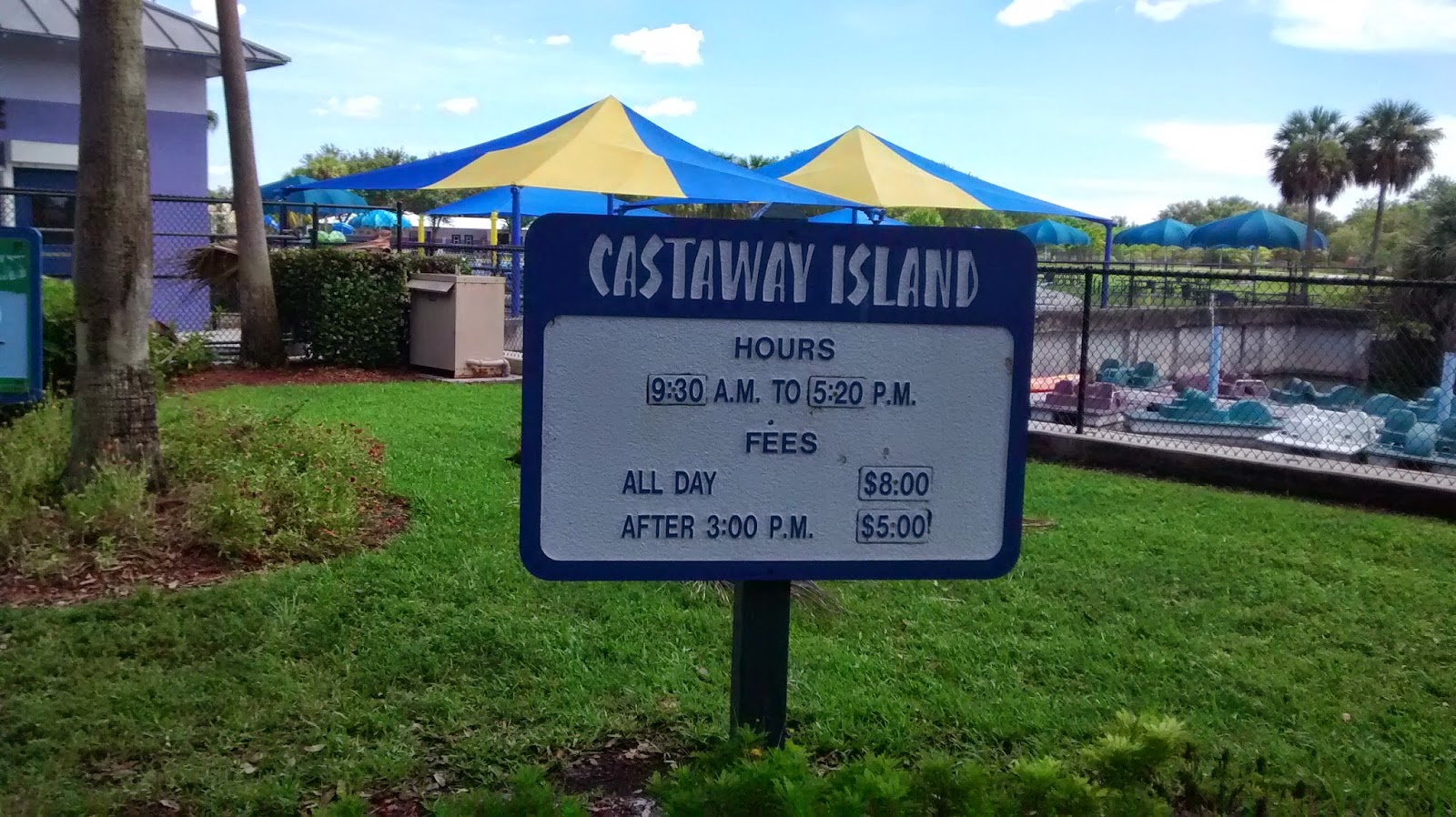 Monica's Travels and Reviews CASTAWAY ISLAND WATER PARK AT TY PARK IN
