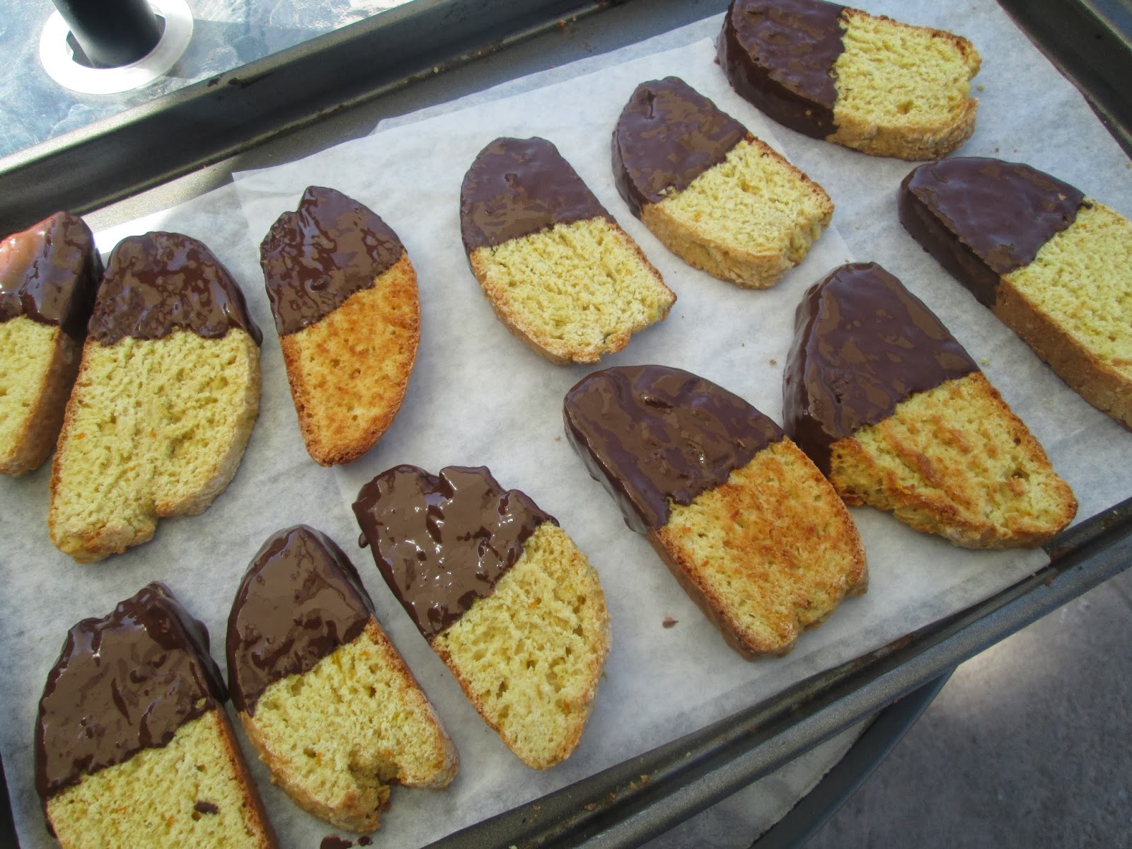 Canela kitchen (gloria) Giada de Laurentis chocolate citrus biscotti