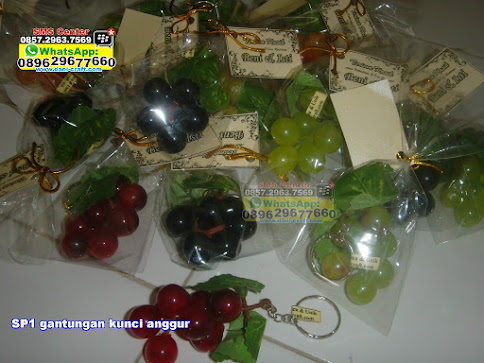 gantungan kunci anggur grosir