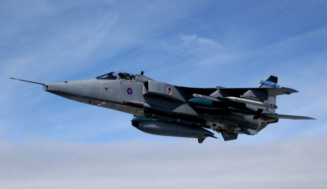 GAMBAR PESAWAT TERBANG: jet tempur SEPECAT Jaguar (Wallpaper 1)