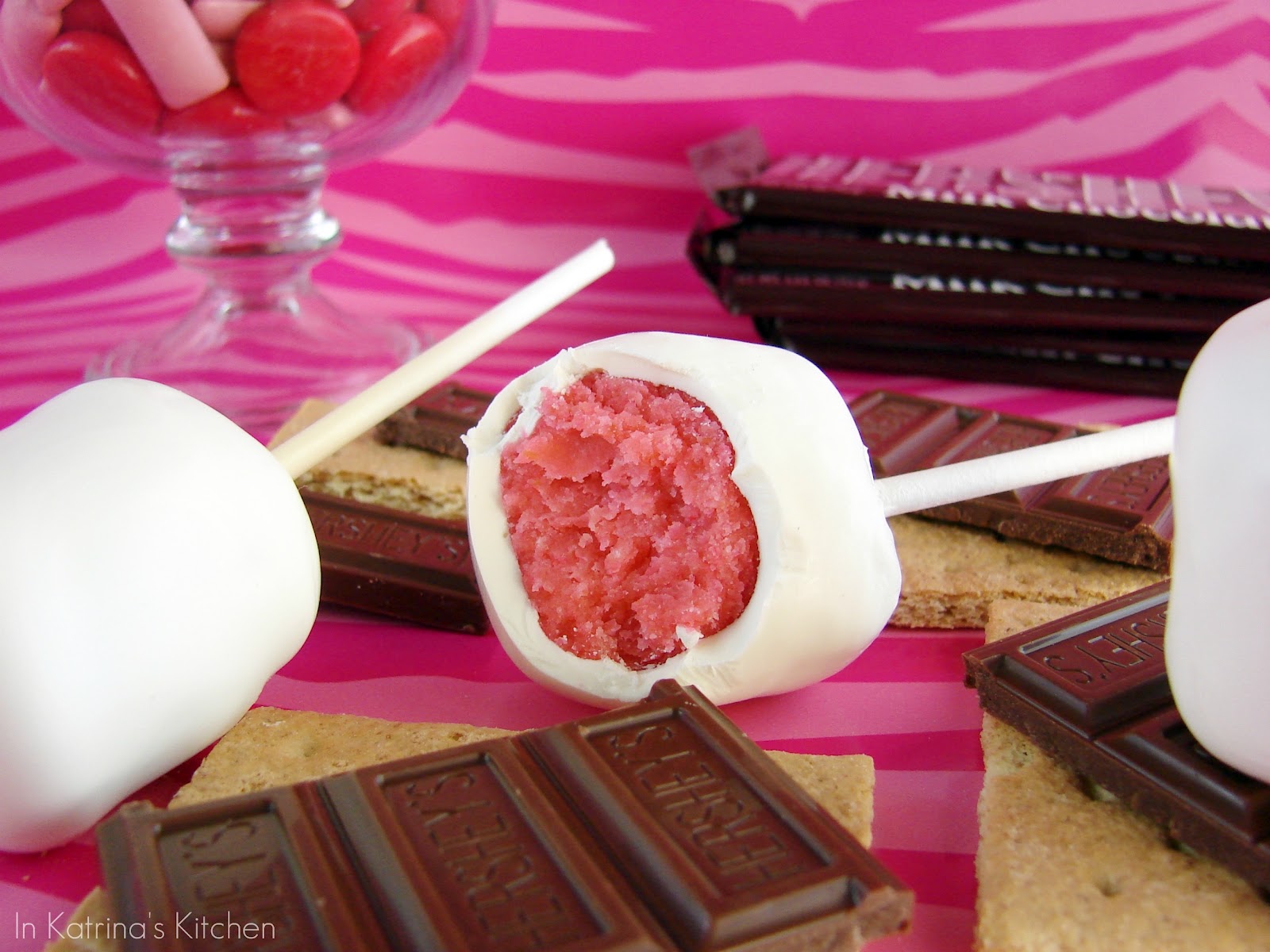 Surprise Inside Marshmallow Cake Pops