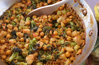 Pilaf of Chicken and Chickpeas with Broccoli
