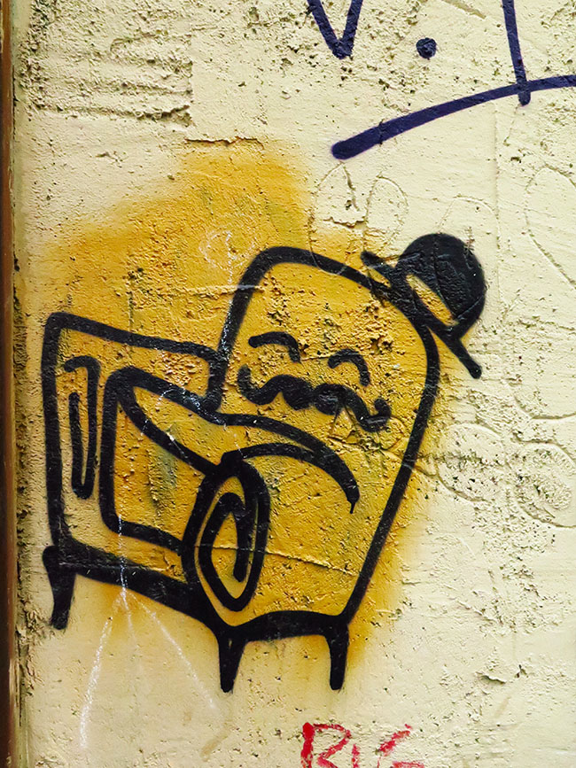 Graffiti Art Wall Graffiti Arthouse Name Tagging On Gum Train Graffiti Art