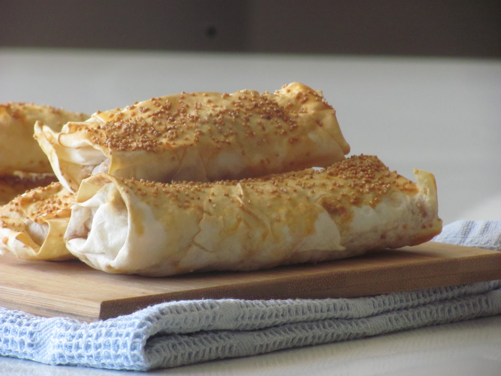 İçim Taze Peynirli Pastırmalı Börek Nursen