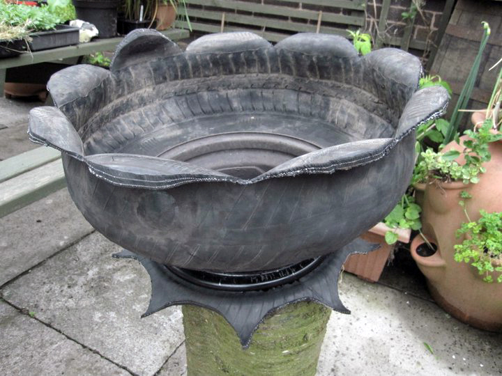 Zombieworm Tire Flower pot