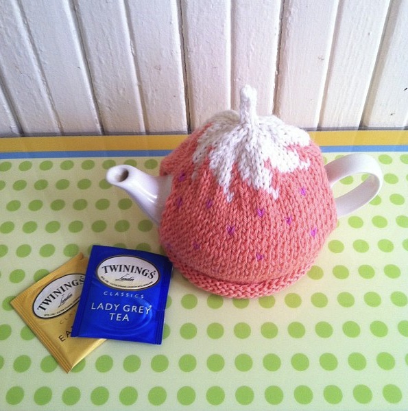 anna knits, etc. spiral top tea cozy pattern