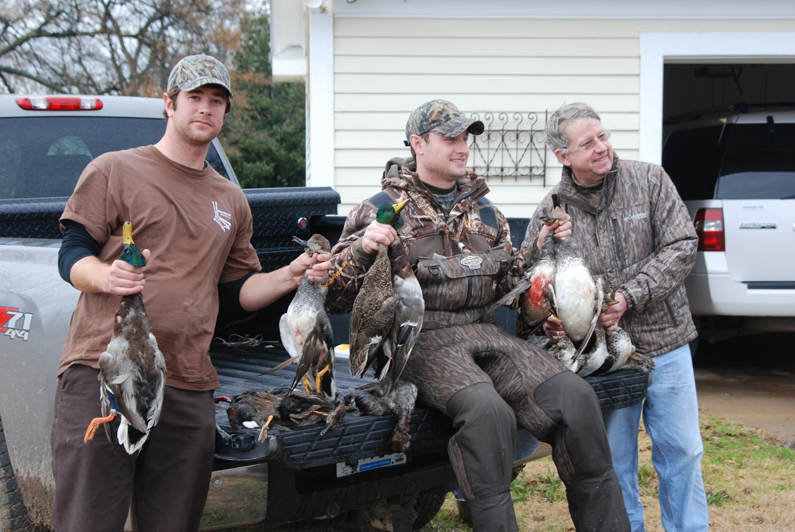 The GarHole Mississippi Delta Deer & Duck Hunt