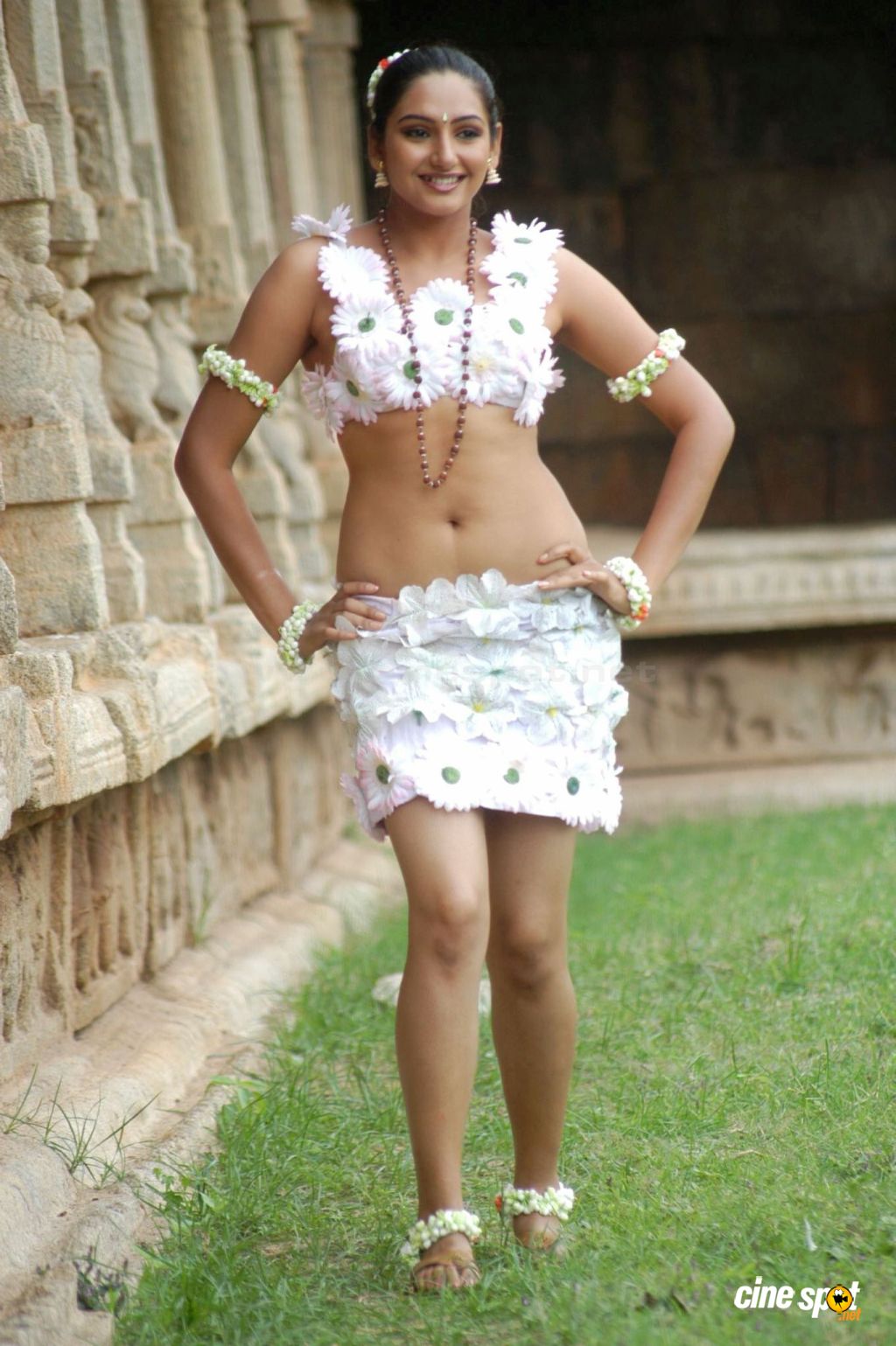 Indian Garam Masala: Ragini Dwivedi Kannada Serial Actress 