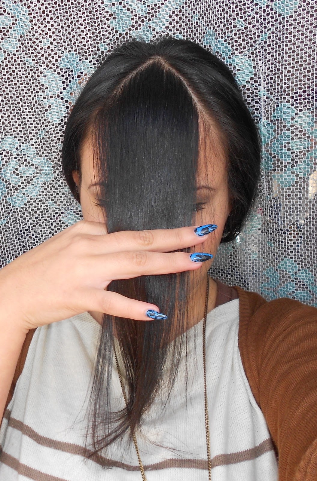 Lola Loves Sparkles How to cut your fringe/bangs at home [Step by Step]