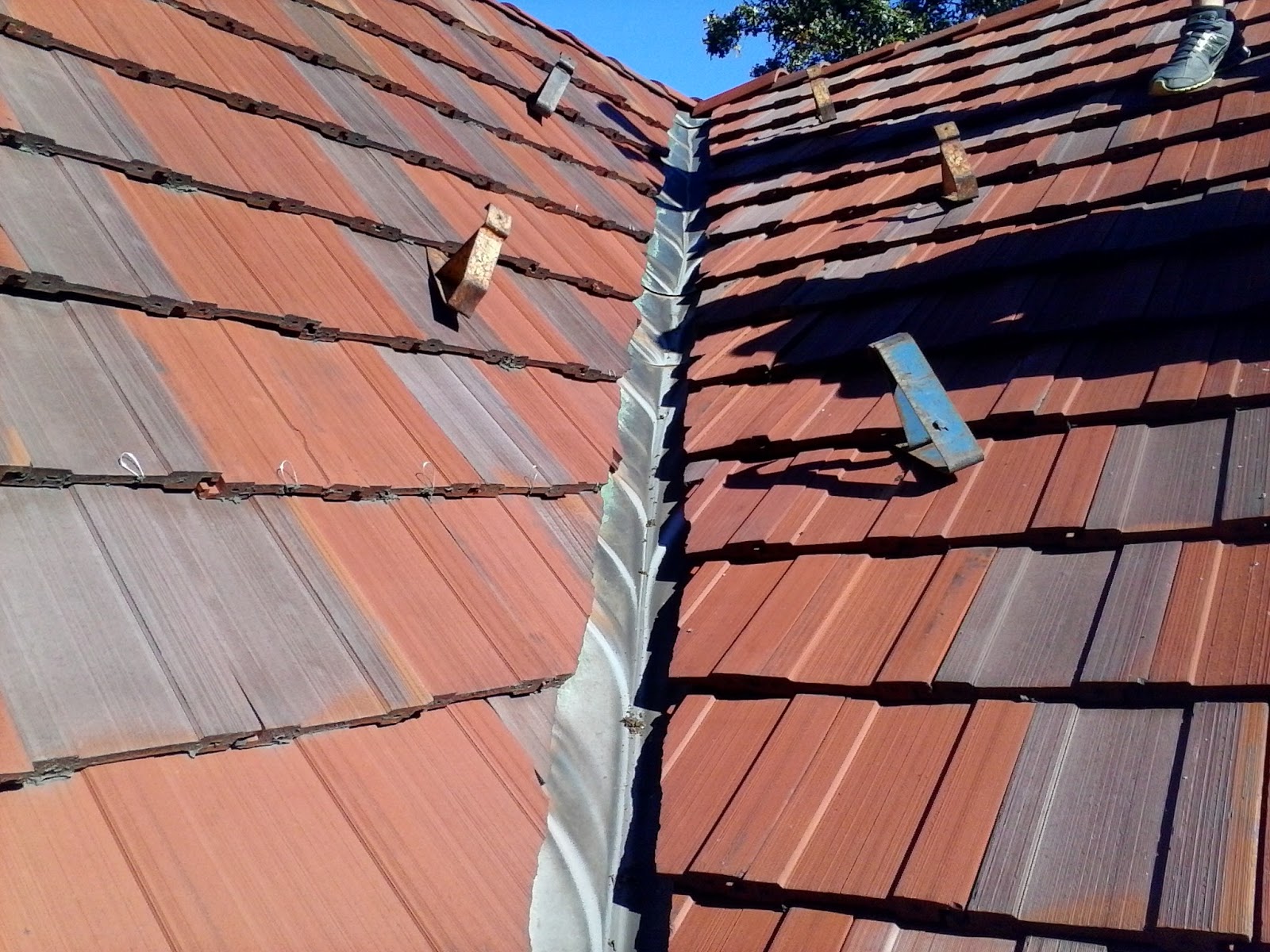 Scottt Morrow Slate & Tile Roofing of Atlanta Replaceing a valley on a