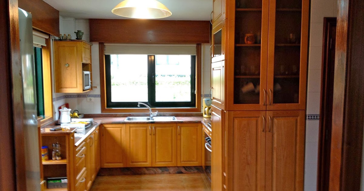 Cocina de madera de cedro con entrepaño macizo, piedra de importación 3