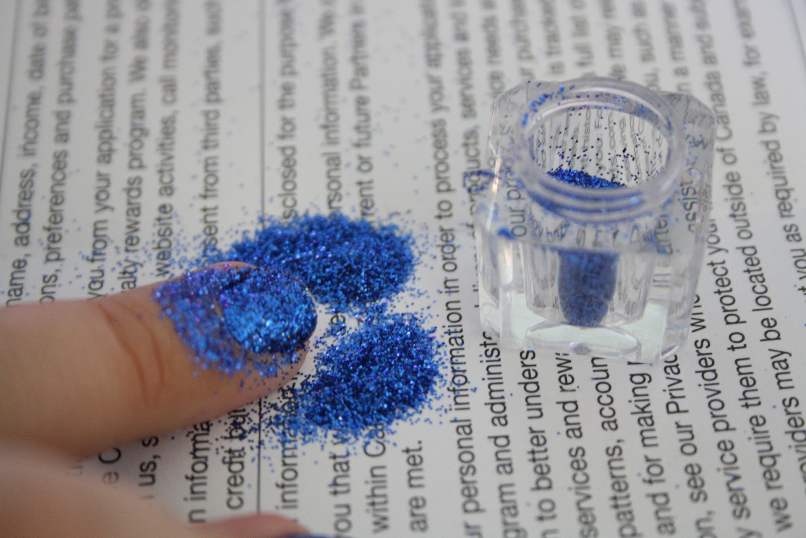MICHIKO KAWASHI♔ DIY Glitter Nails