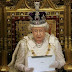 Ratu Elizabeth II Lebih Memilih Samsung Galaxy Note 10.1 Daripada iPad