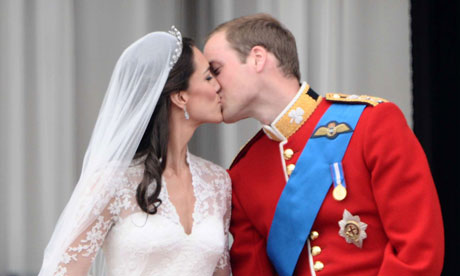 prince william and kate middleton kissing. Prince William and Kate