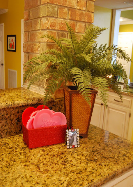 Valentines decor touches couple around kitchen little just other Momfessionals: Valentines Decor