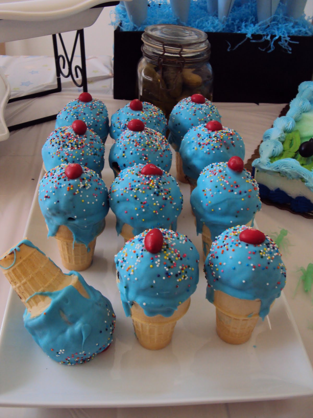 Melting+ice+cream+cone+cake