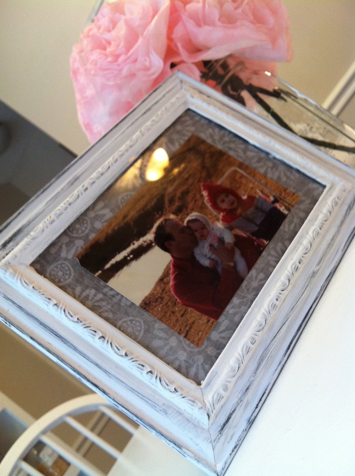 Memories In The Making & Baking! Shabby Chic Picture Frame Tutorial!