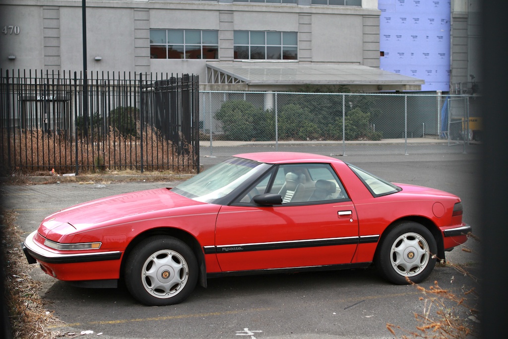 THE STREET PEEP 1991 Buick Reatta
