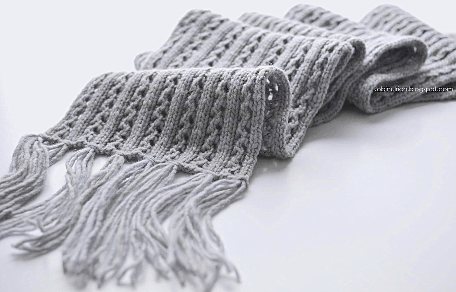 Robin Ulrich Studio: New Knitting Pattern - Frostlight Scarf