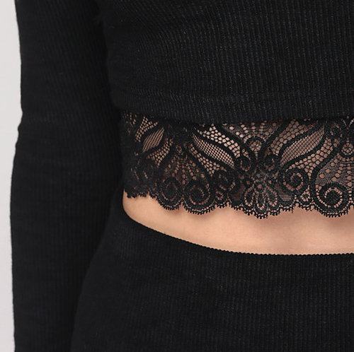 Ribbed Lace Hem Crop Top