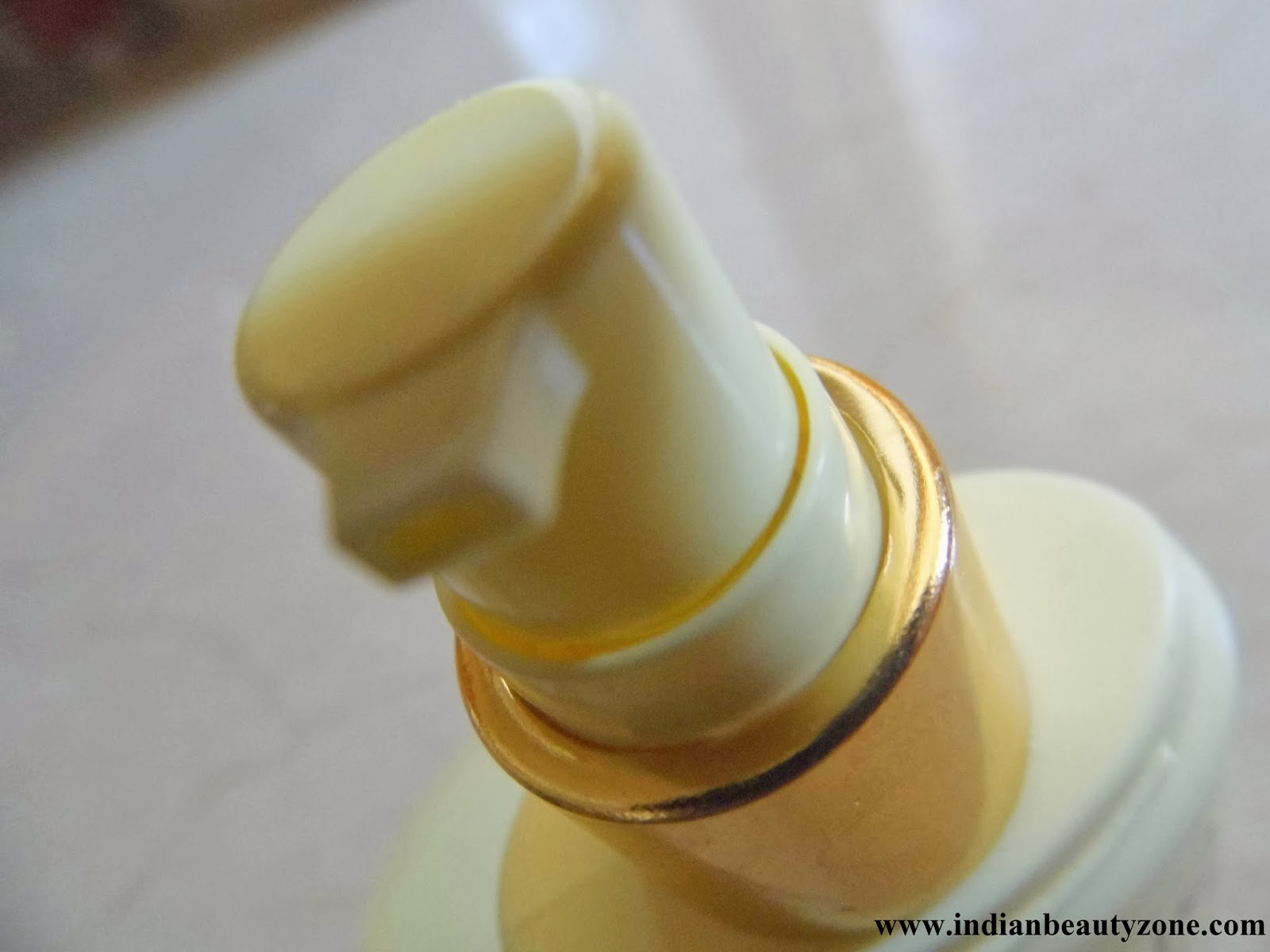 Indian Beauty Zone Lotus Herbals Alphamoist Alpha Hydroxy Skin Renewal