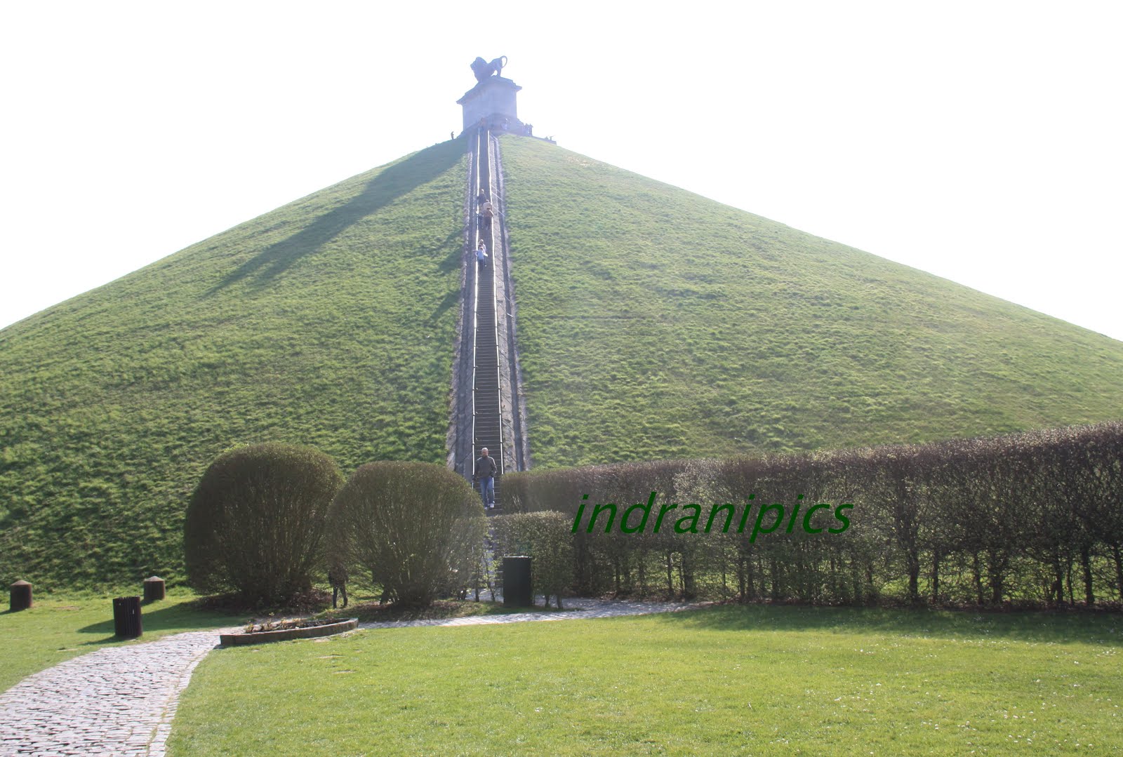 hotel waterloo belgium list of love