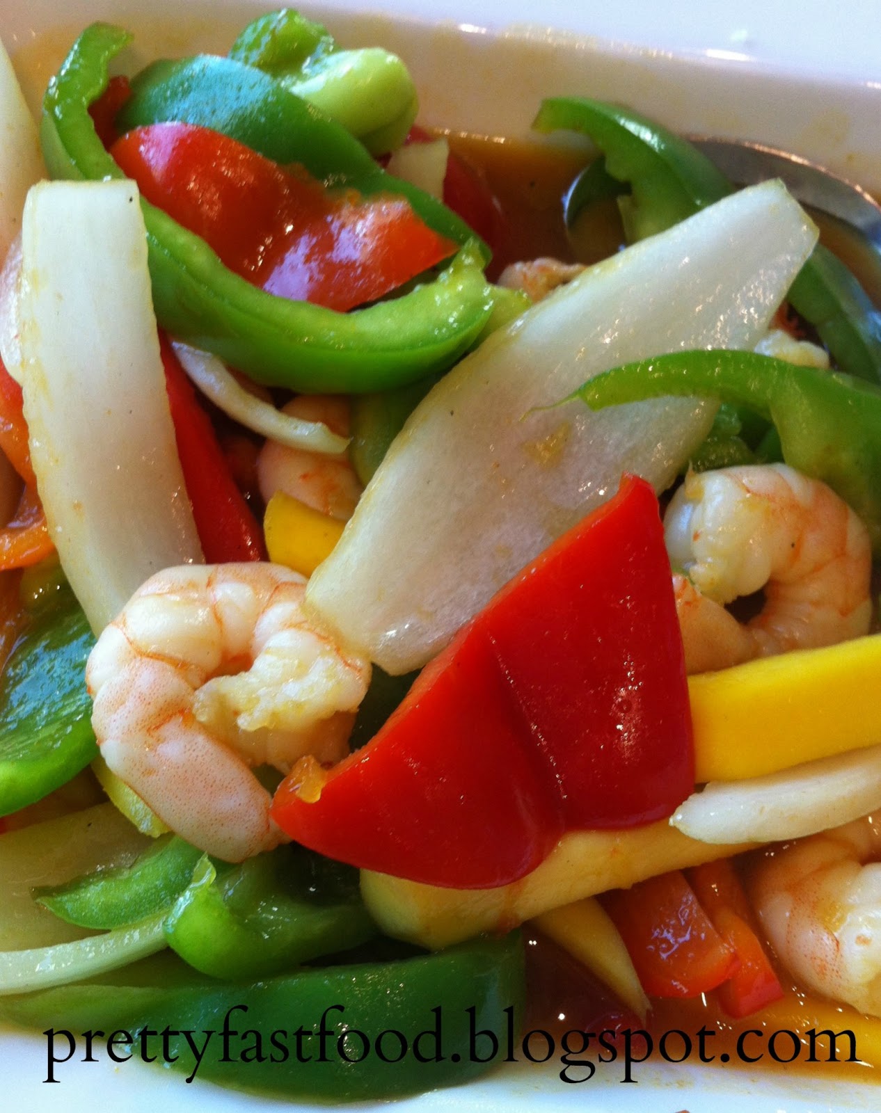 Everyday Food & Drinks: Mango Shrimp Stir Fry