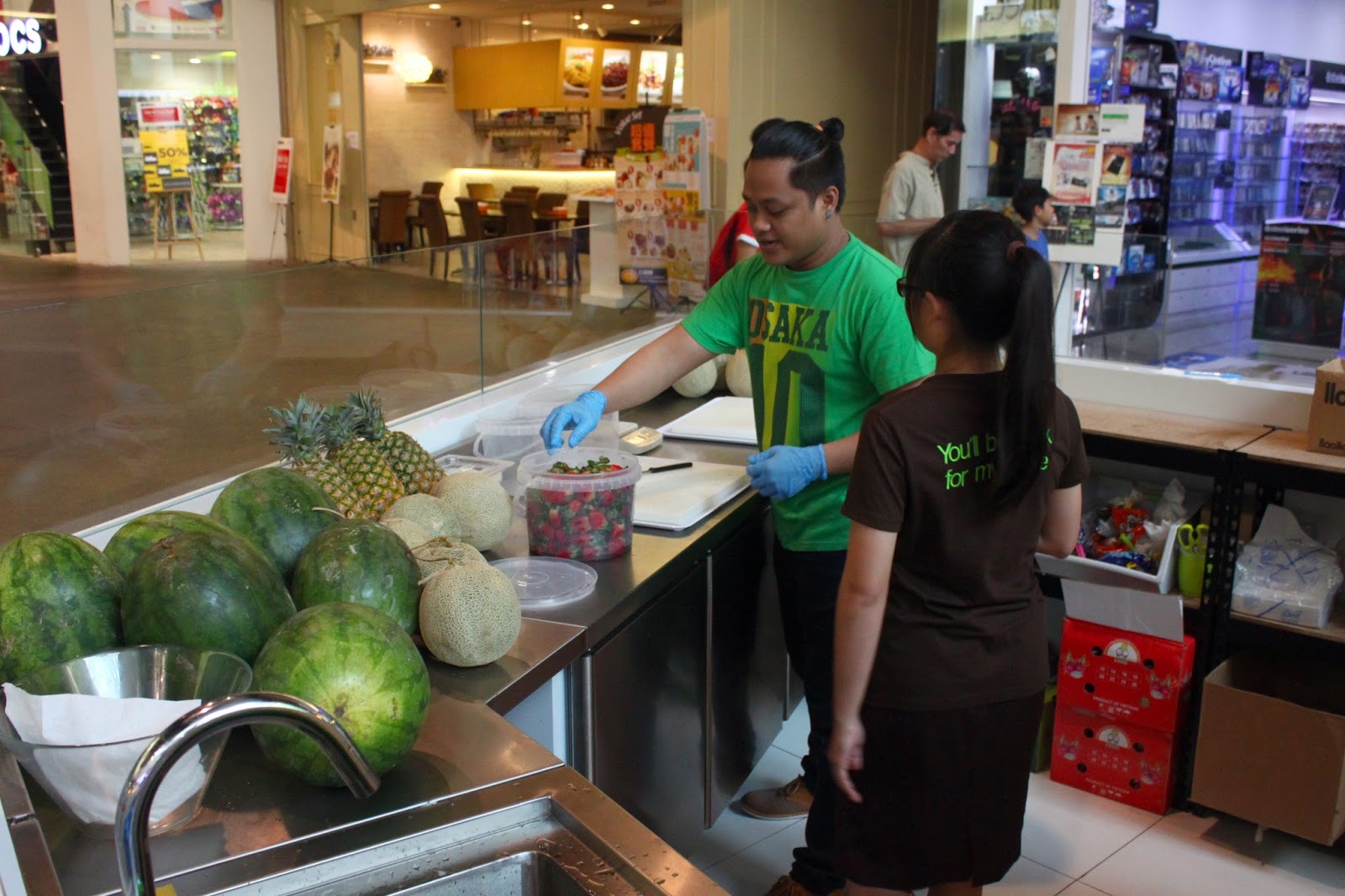 llaollao Natural Frozen Yogurt Midvalley Megamall, KL f i n d i n g