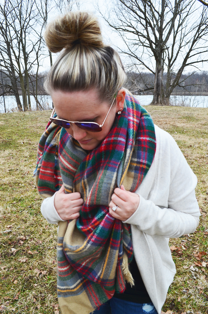 How To Wear Old Navy Blanket Scarf at Darren Leahy blog
