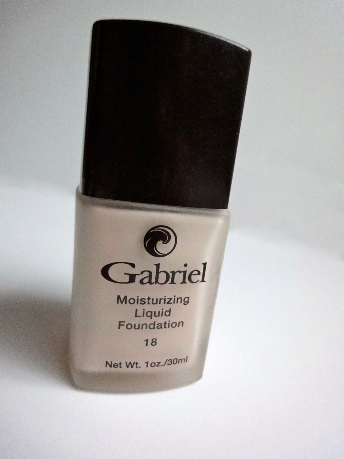 White Rabbit Beauty Sample For Gabriel Liquid Foundation