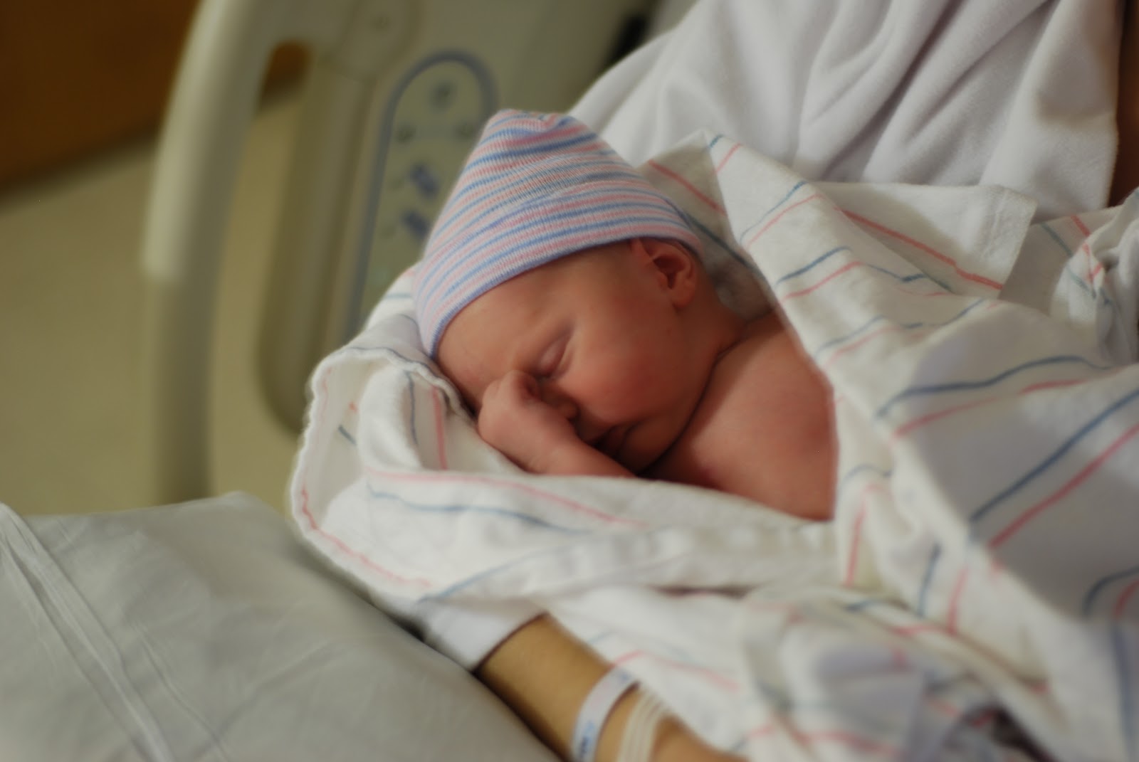 http://2.bp.blogspot.com/-cbdOh-Wu2VE/T3YFeicRGiI/AAAAAAAAAVE/5dcCZzhbQcQ/s1600/Mason%20loves%20Uncle%20Andrew%20023.jpg