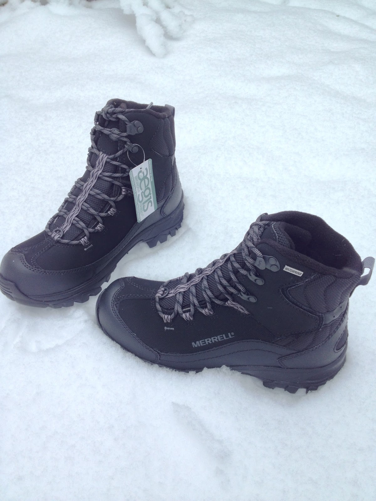 insulated merrell boots