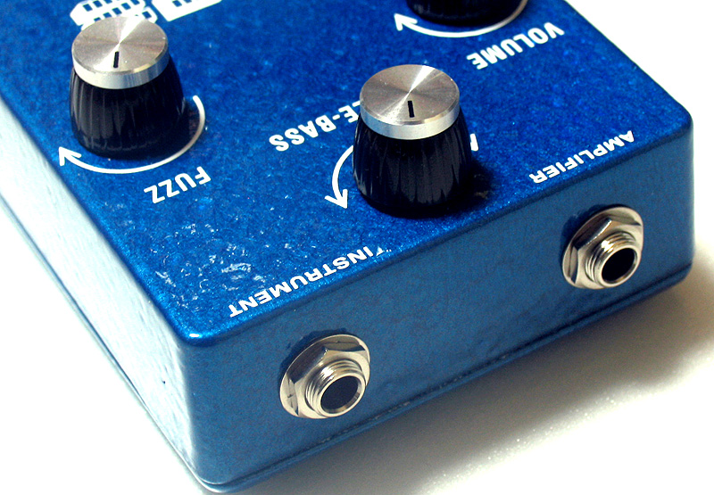 Buzz the Fuzz - all about Tone Bender: Manlay Sound - Fuzz (MK3 Clone)
