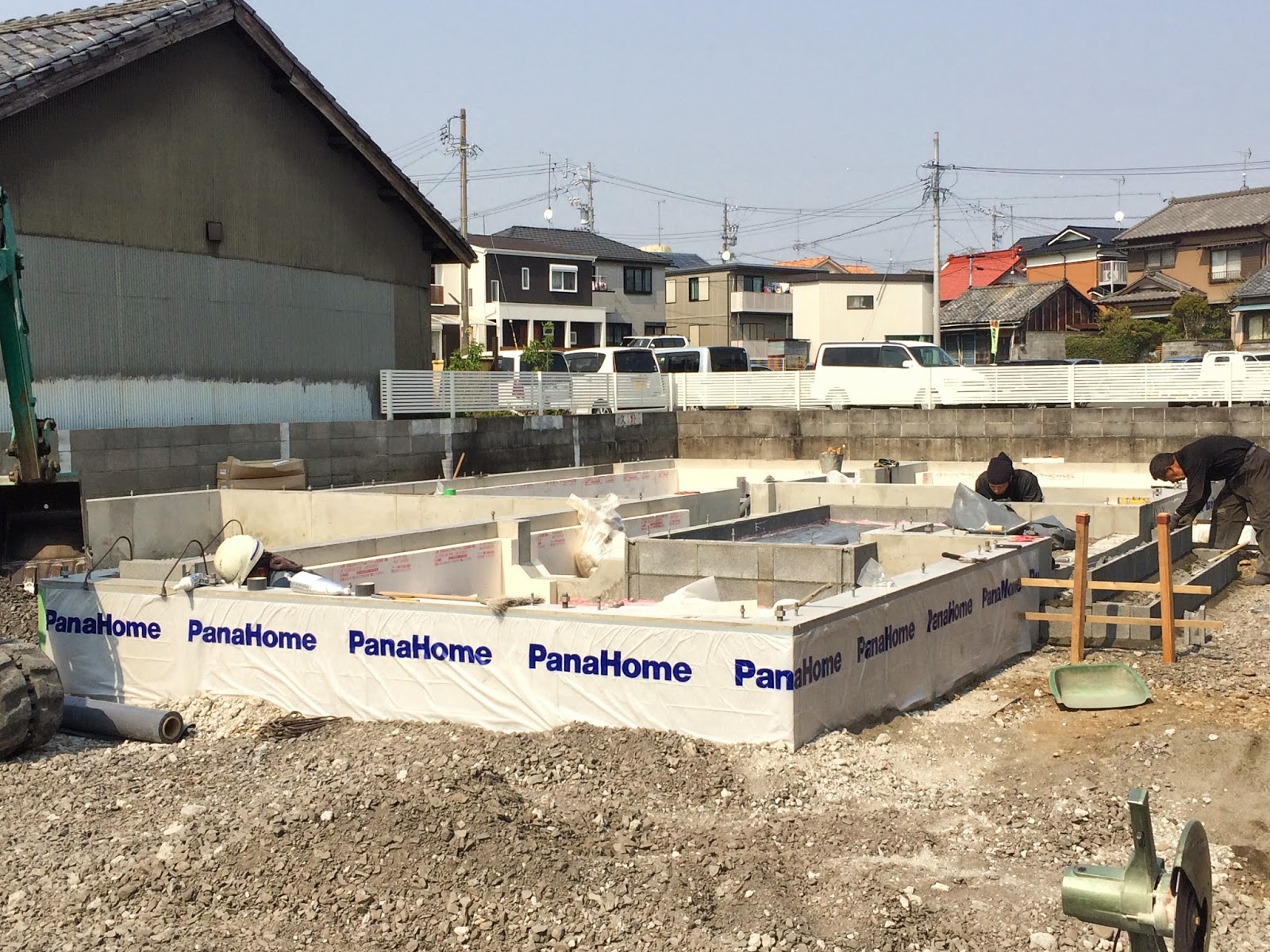 マイホーム発電所17 28kw パナホーム カサート テラ 床下断熱材とアンカーボルト 基礎立ち上がり幅