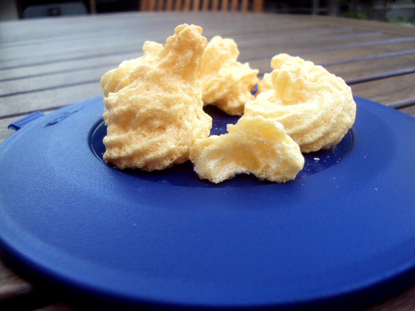 The Gab Housewife Chronicles Splenda Meringues 2