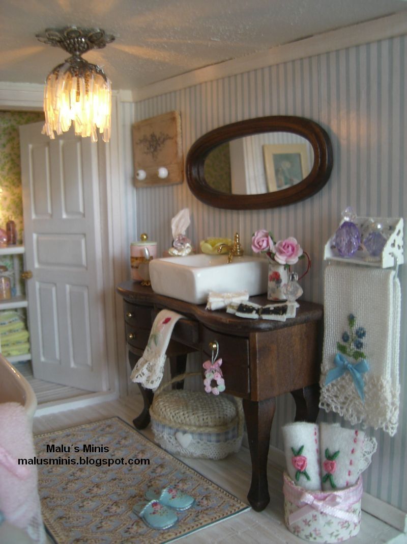 Malu´s Minis: En azul. Dormitorio y baño