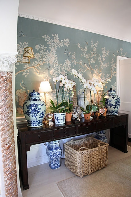 Mark Sikes Beautiful | chinoiserie chic weekend find displaying blue and white Mark Sikes Beautiful | chinoiserie chic weekend find displaying blue and white
