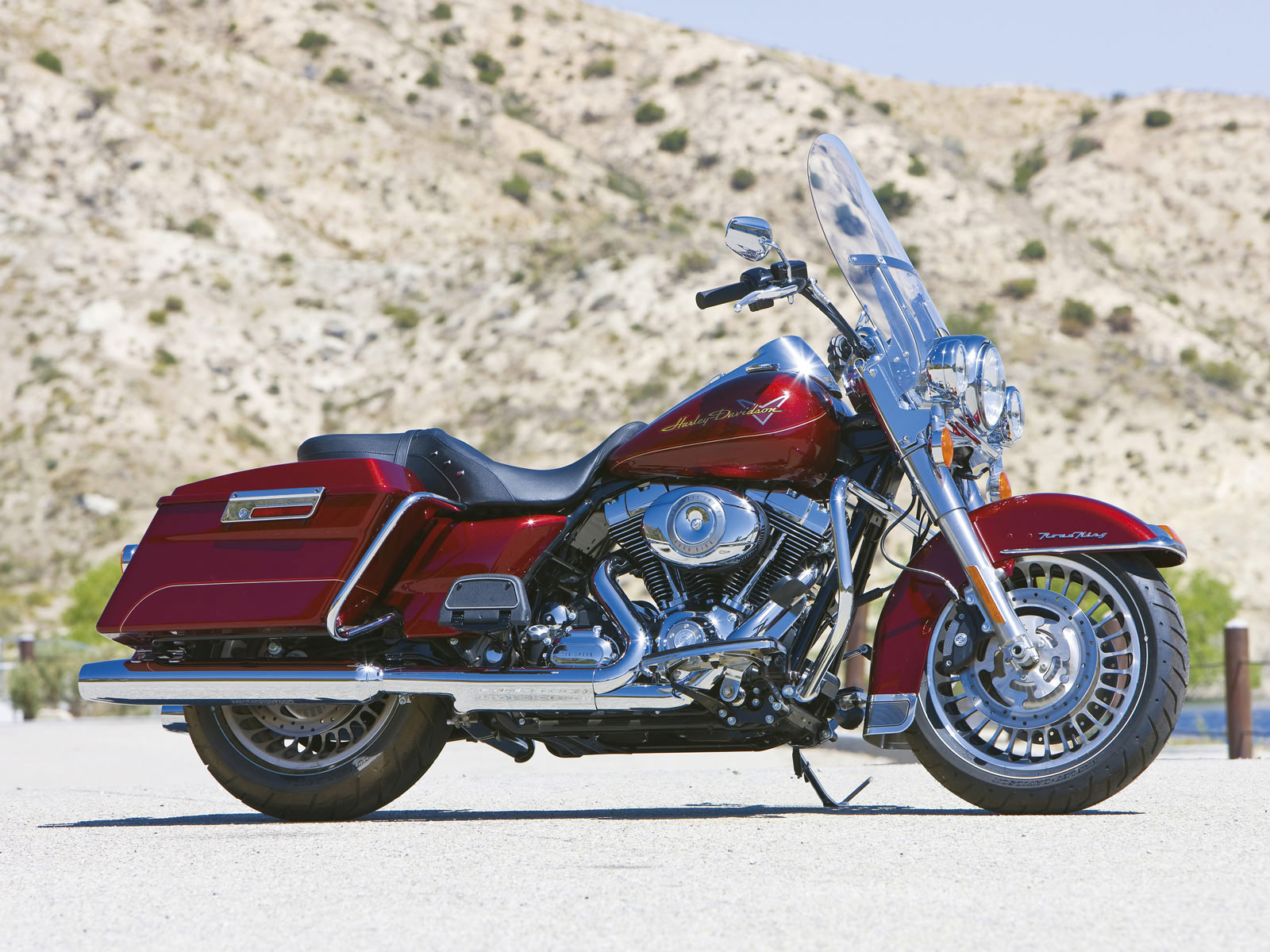 FLHR Road King accident lawyers info. 2009 Harley-Davidson