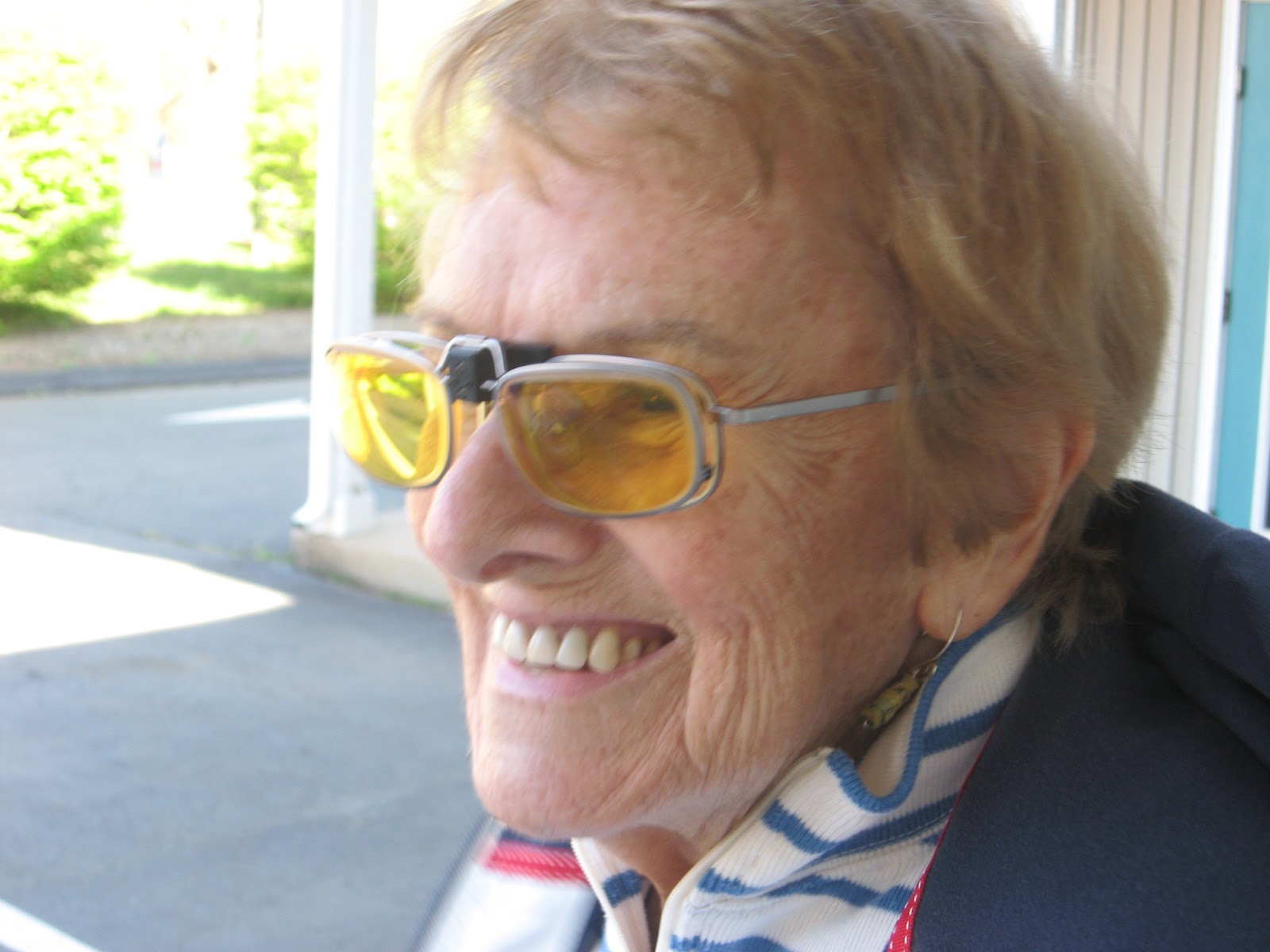 Low Vision Eyeglasses Connecticut Eye Doctor