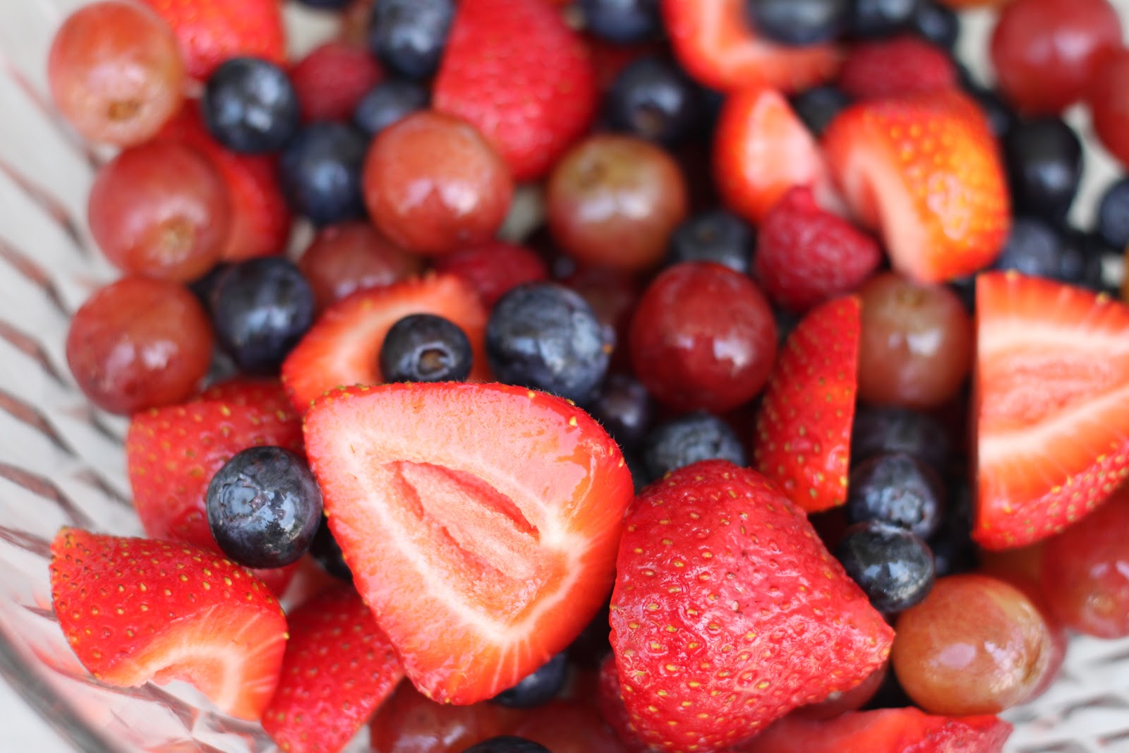 do it yourself divas DIY Completely Guilt Free Fruit Salad (Gluten