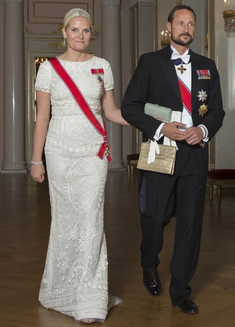 King Harald and Queen Sonja, Crown Princess Mette-Marit and Crown Prince Haakon, Princess Astrid and Mrs Ferner 