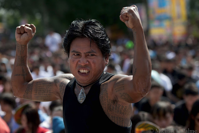 พิธีไหว้ครูหลวงพ่อเปิ่น(วัดบางพระ) Tattoo Festival at Wat Bang Phra 2013 © Michael LaPalme