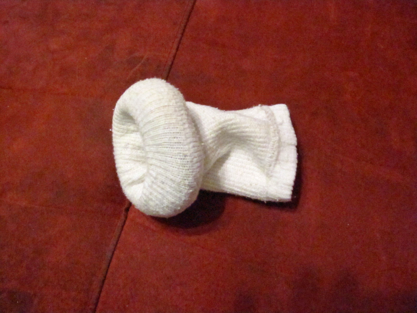 .Crafty Capable. Bun Shaper (AKA Chignon Cushion/Foundation) Tutorial