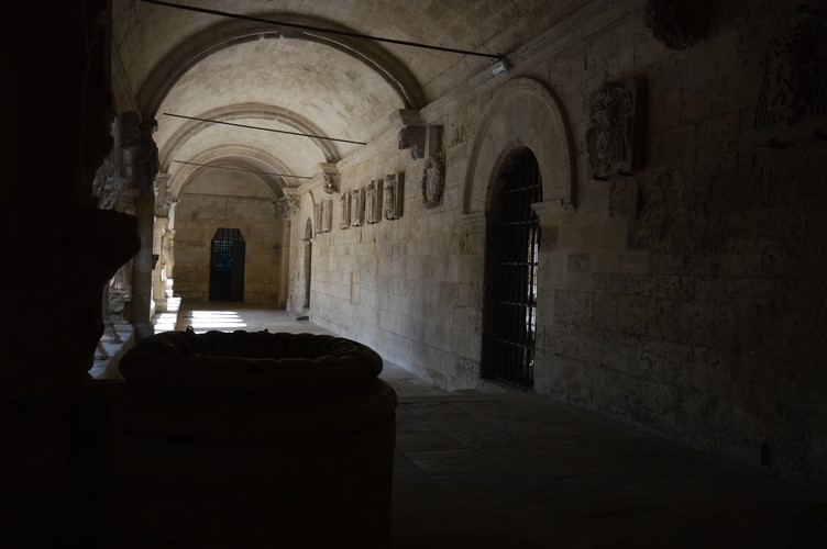 Cloître Saint trophime