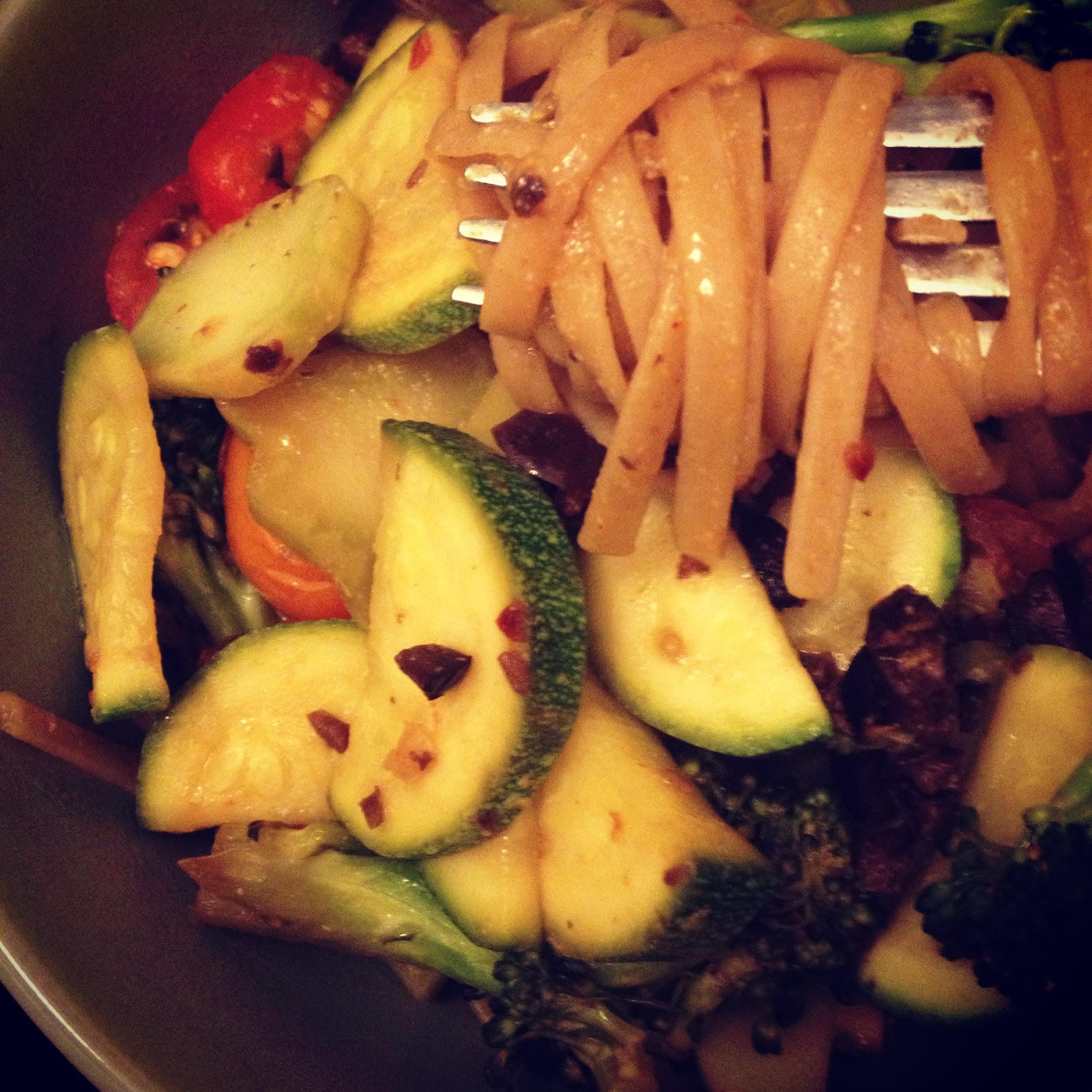 Pasta Primavera with Wine and ChiliGarlic Sauce