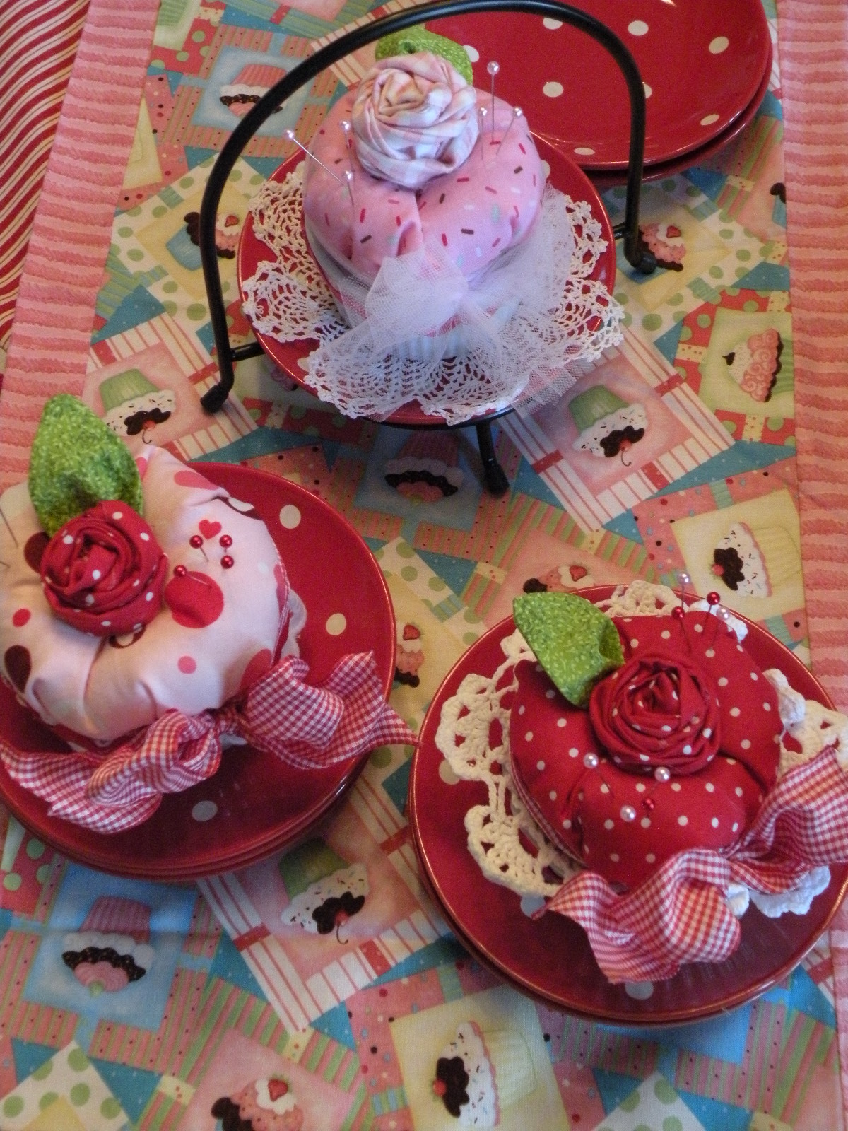 Sew A Little Happiness Simply Sweet Cupcake Pin Cushion Pattern