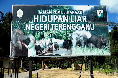 Santuari gajah Papan tanda