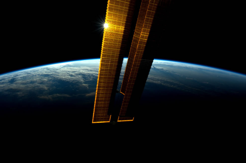 The-terminator-the-line-between-day-and-night-as-seen-from-the-ISS.jpg