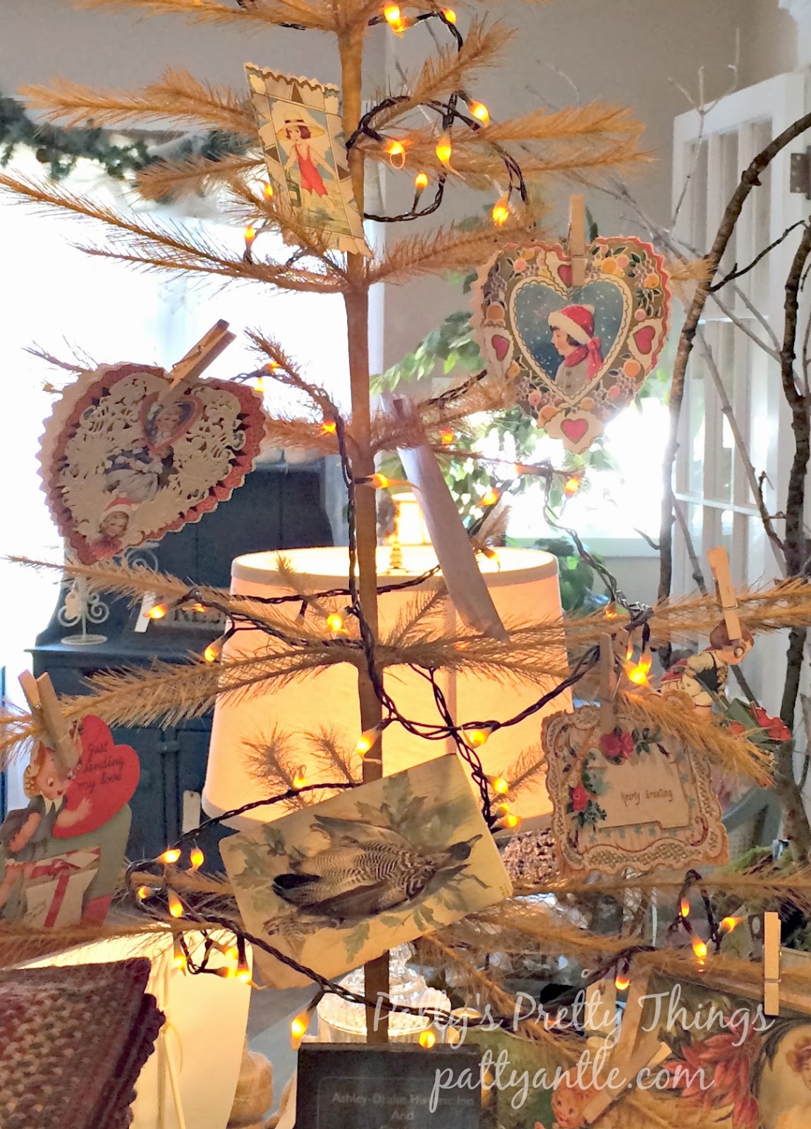 Patty Antle's Prettys Indiana Antique Guide Curly Willow Antiques & Treasures