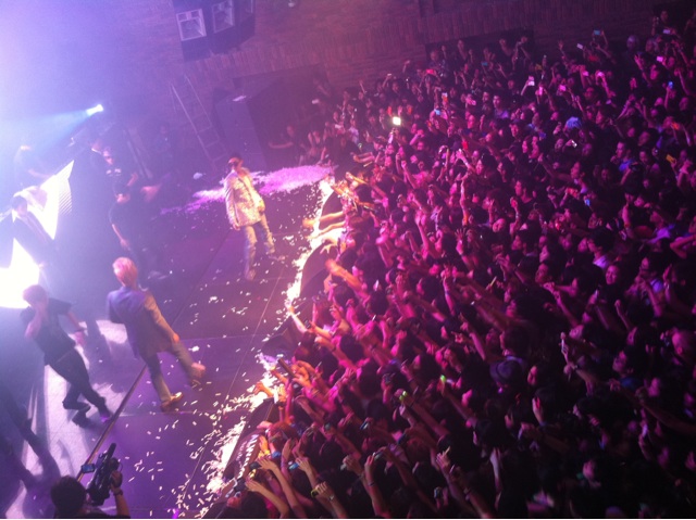 [Pics/vids] GD&TOP en la fiesta de "D Summer Night"  Gdtop+1